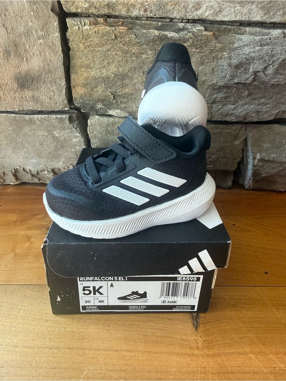 NIB/New Toddler Adidas Athletic Shoes Size 5K